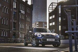 Phần đầu cá tính và sang trọng của Mini Cooper Clubman