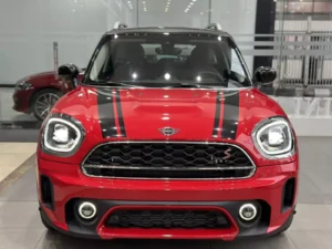 Phần đầu xe của Mini Cooper Countryman